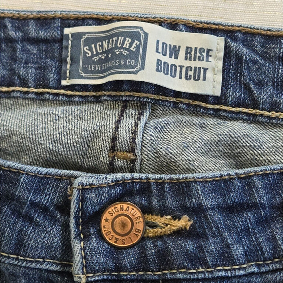Levis Jeans Womens 12 Low Rise Bootcut Stretch Signature Denim Casual Boho Y2K - Picture 4 of 11